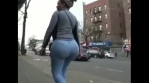 Booty Walking