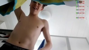 Sexe Tert Shower Stream 4k HD 19 Yo Boy Small Pp