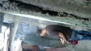 Flagrou o Cafuçu Batendo Umazinha no Beco