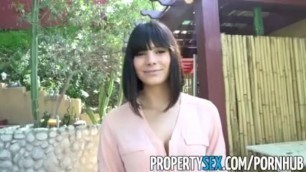 Guy Fucks Realtor Violet Starr for Grandpa's House