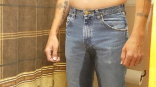 Grown Man Loves Pissing in his Jeans