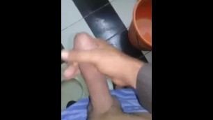 Daks Ako