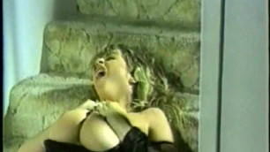Swingers on the stairs